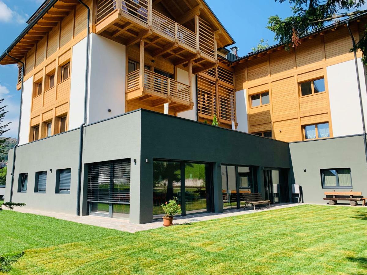 Appartamenti E B&B Casa Ester Baselga di Pinè Exteriör bild